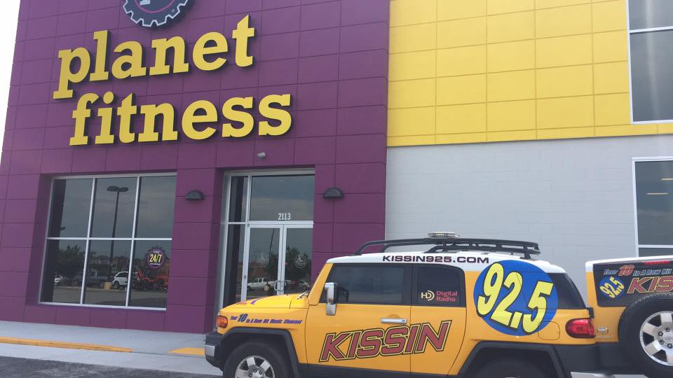 Kissin 92.5 at Planet Fitness